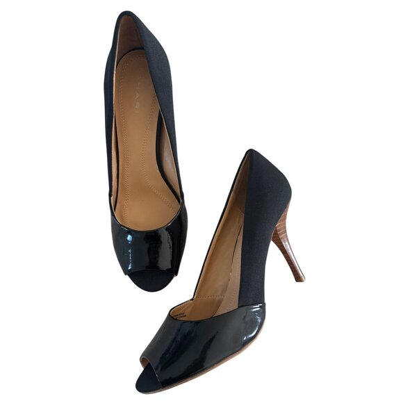 Elie‎ Tahari Lyra Peep Toe Patent Leather Pumps Heels Black 9.5 Medium Classic - Picture 2 of 9